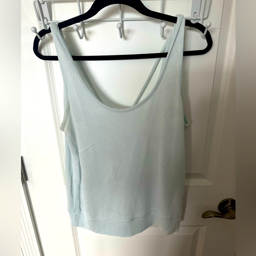 *EUC*Sz M*Athleta* cutoff tank